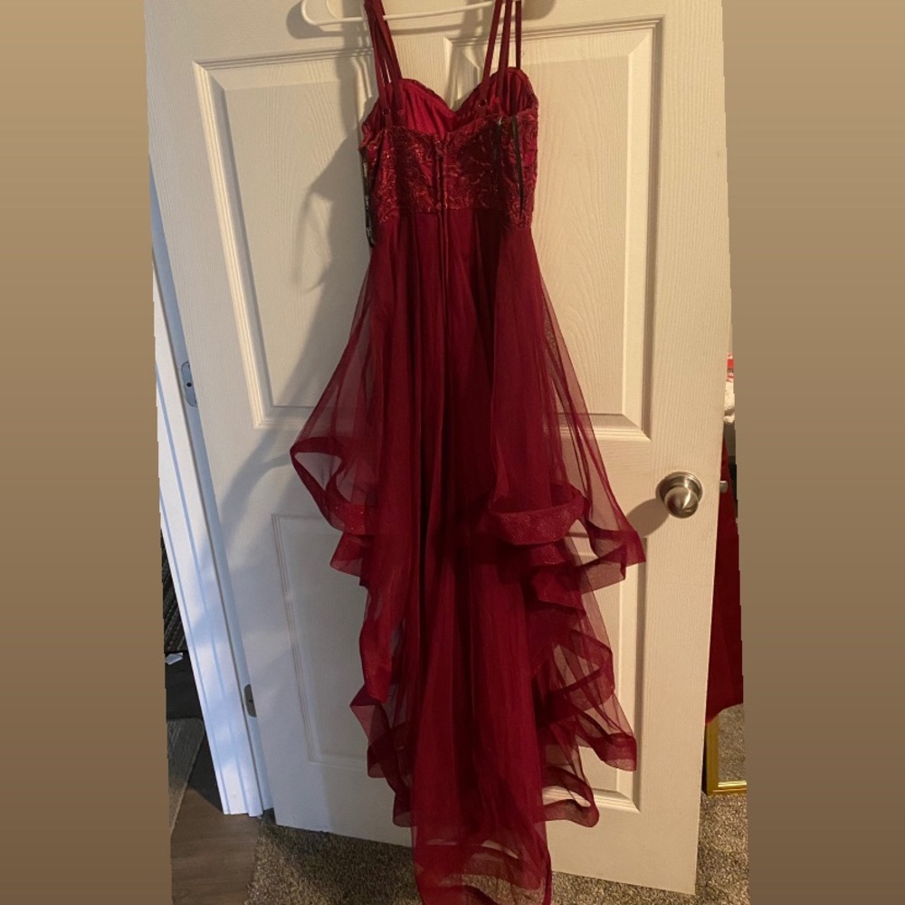 Prom dress! - Picture 2 of 3